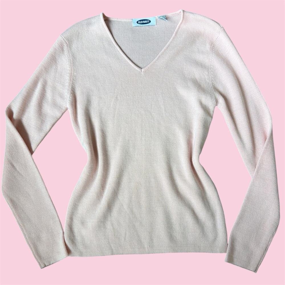Vintage Old Navy pink acrylic & wool sweater in a M